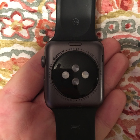 Series 1 Apple Watch 42Mm ***SOLD - Picture 2 of 2